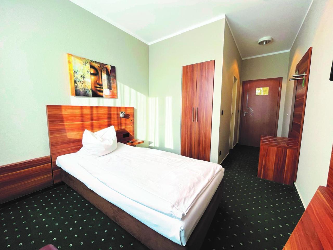 Hotel Westfalia Halle  Екстер'єр фото